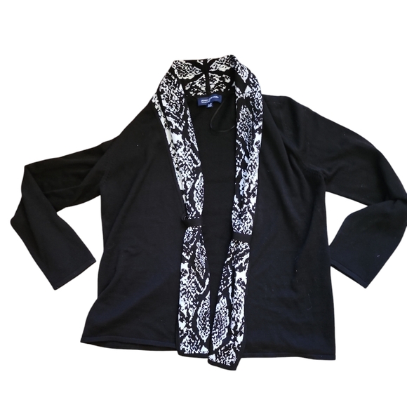 Jones New York Sweaters - Jones of New York Signature Black Cardigan with Black and White shawl collar XL